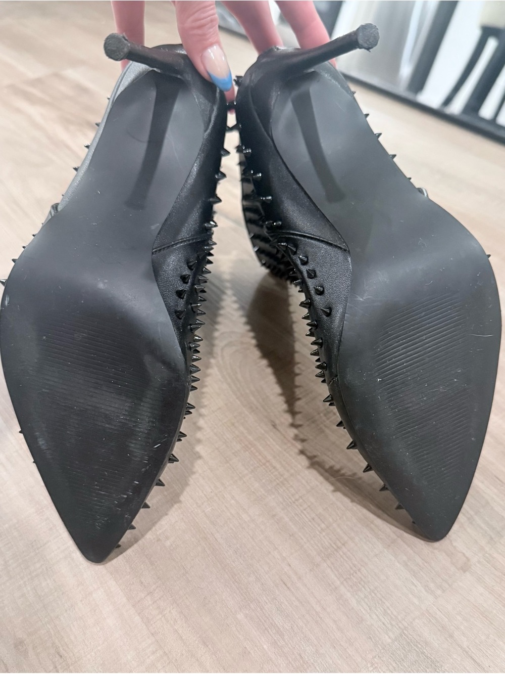 Steve Madden Black Studded Pointed-Toe Stiletto Ankle Boots - Picture 4 of 4